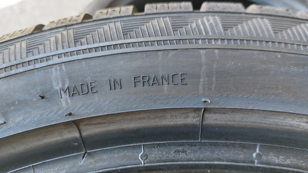 Зимни гуми 225/40/18 Gislaved Euro Frost6 2 броя