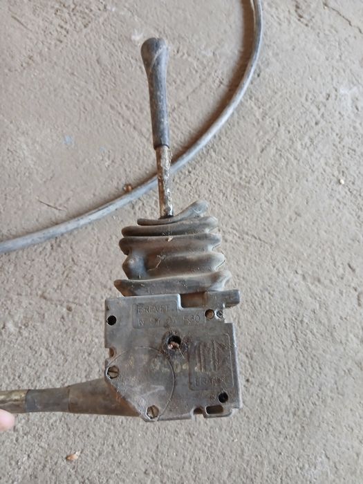 Cablu cu comanda pt distribuitor hidraulic