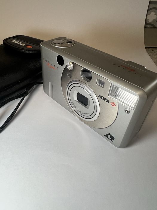 Agfa Futura AF Zoom 25-50mm + husă originală din piele
