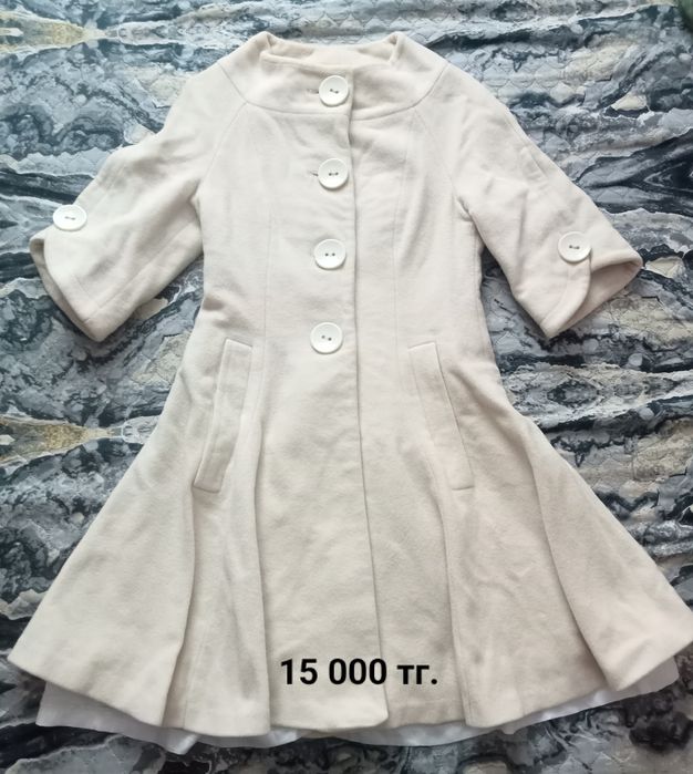 Продам верхнюю одежду