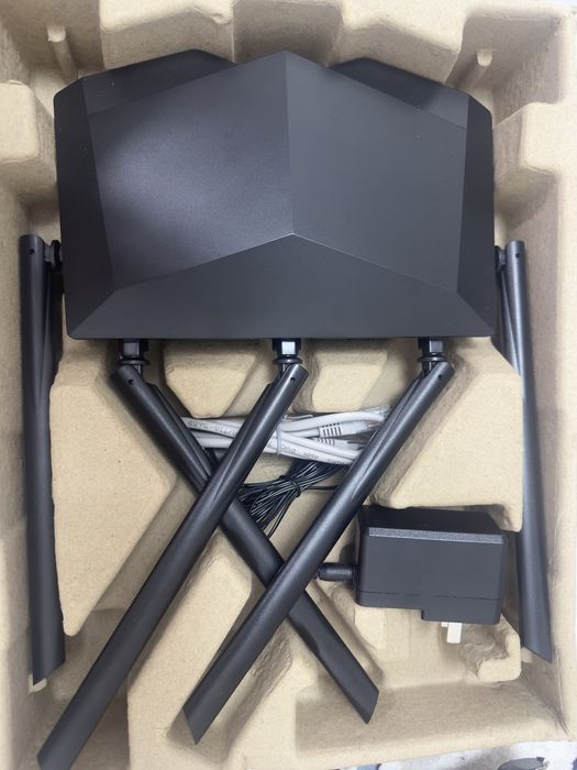 Wi-Fi роутер Tenda AC7