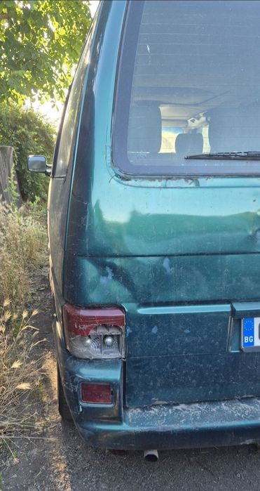 Wolsvagen transporter 2.5 tdi  1996 година