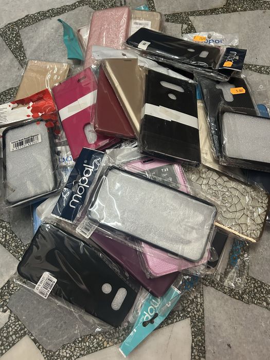 Кейсове за различни марки Телефони