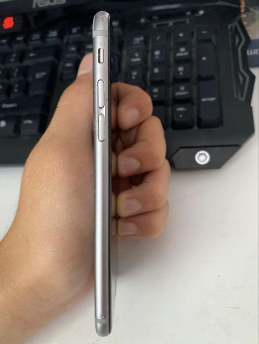 Vând iPhone 6s citiți descrierea