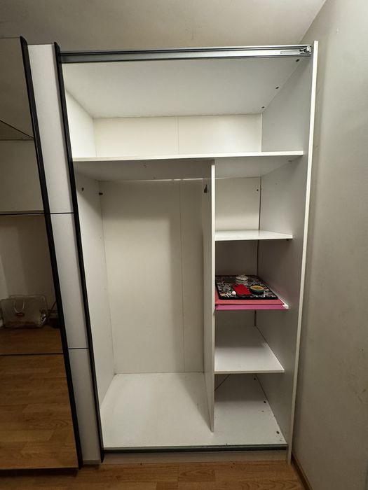 Dulap mare cu uși glisante – alb, cu oglindă