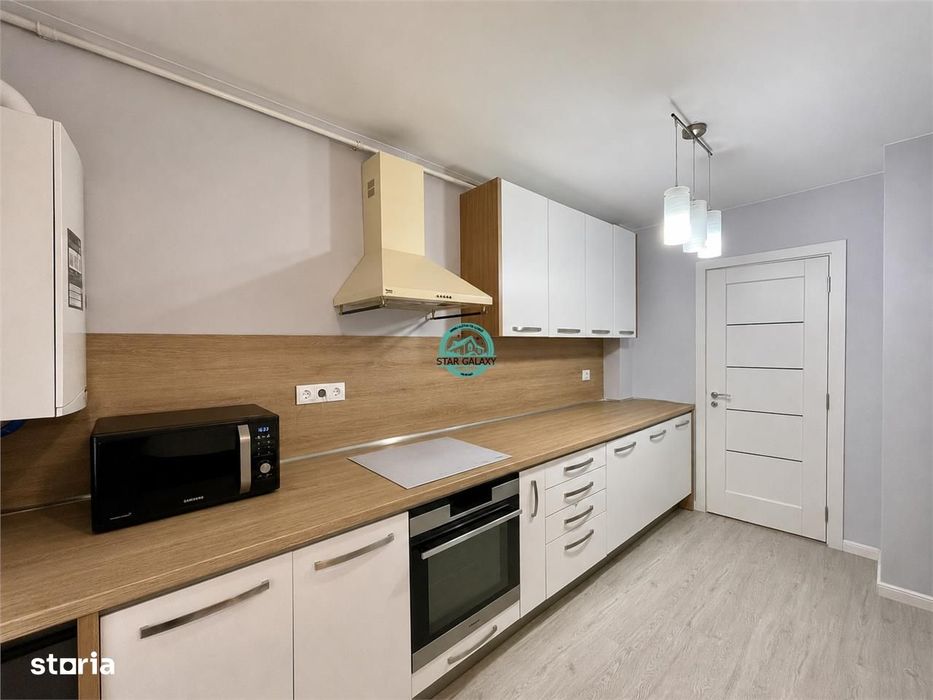 Inchiriez apartament cu 4 camere modern mobilat in 7 Noiembrie !