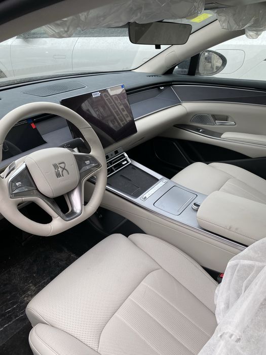 Byd Han L 2 Pozitsiya 701km