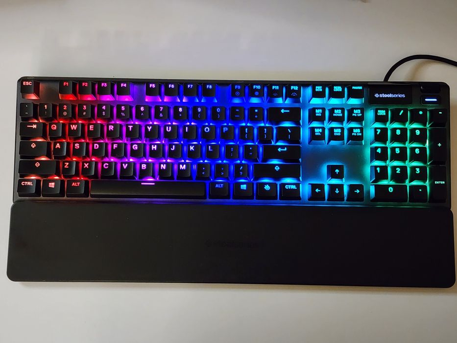 Механическая клавиатура Steelseries Apex 5 Клава