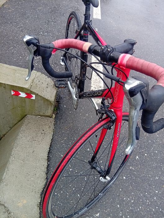 Bicicleta carera cursiera funcțională