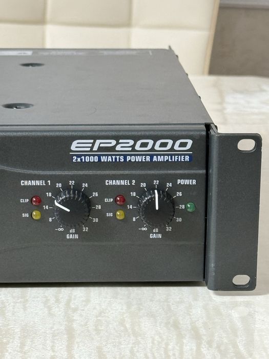 Усилитель Behringer Europower EP2000