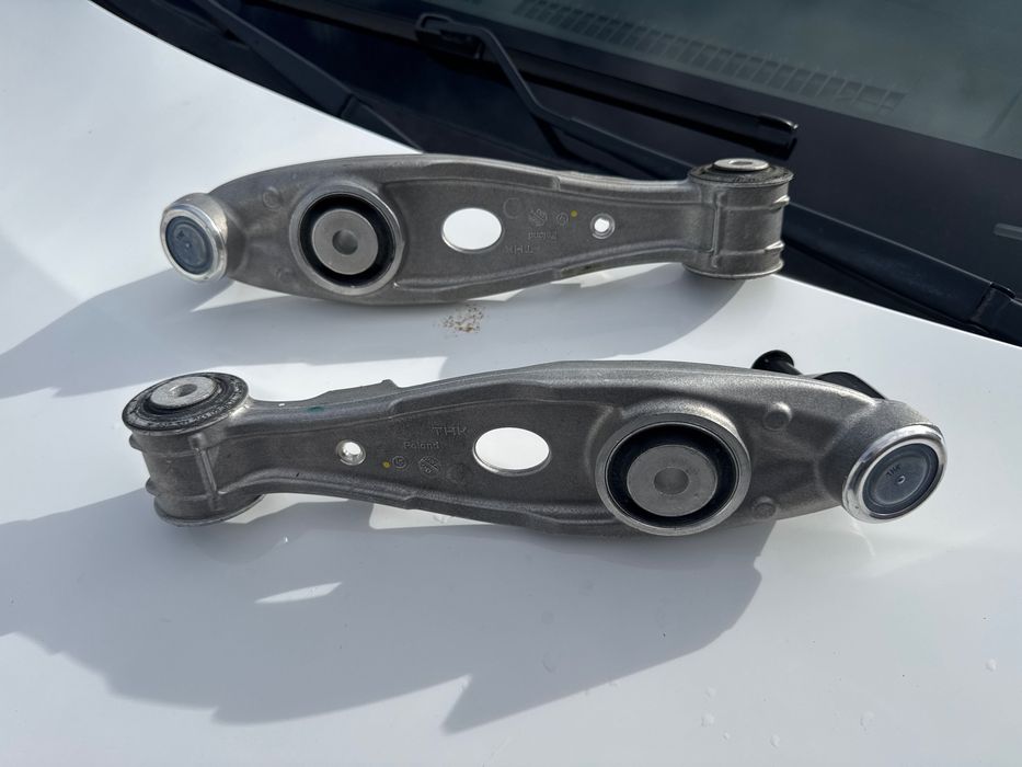 Предни носачи за Порше Кайман