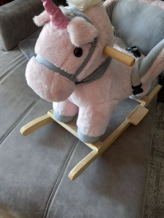 Unicorn balasoar plus cu sunete