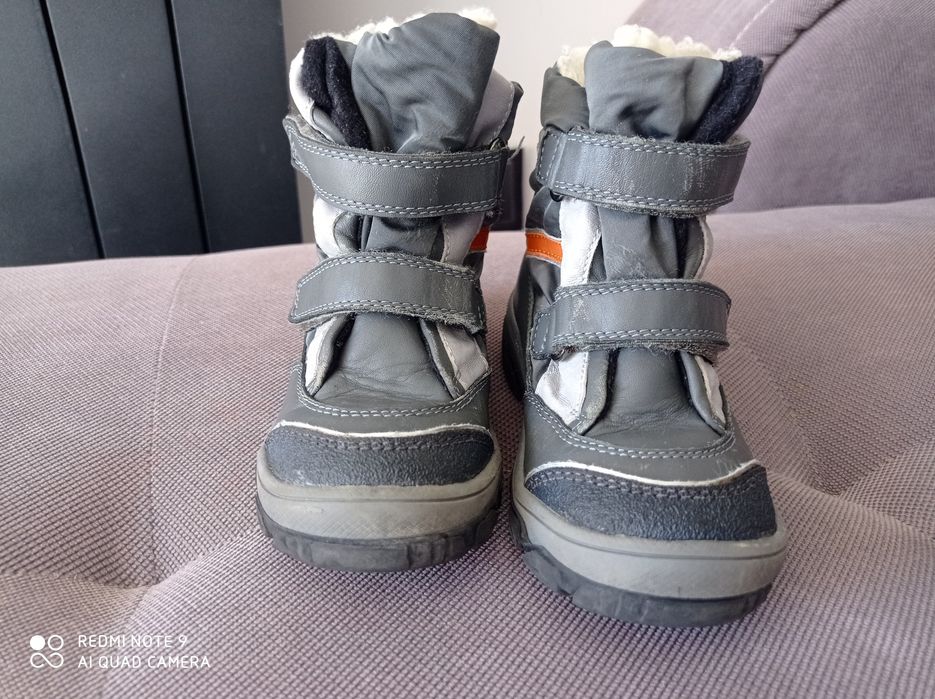 Обувки, Маратонки 20,24,25,26 номер, Mayoral, Clarks, Ботуши Колев и К