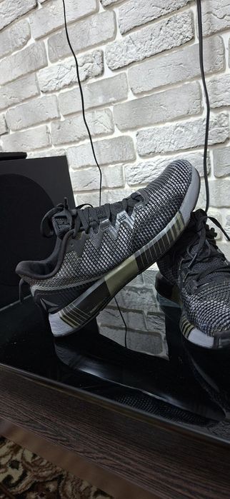 Оригинальные кроссы Reebok