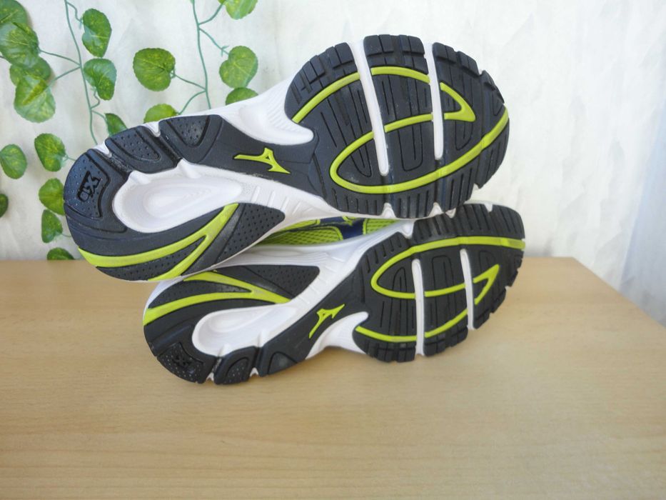 N39 Mizuno/дамски маратонки