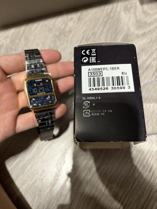 Продам уникальные часы Casio Pac-Man