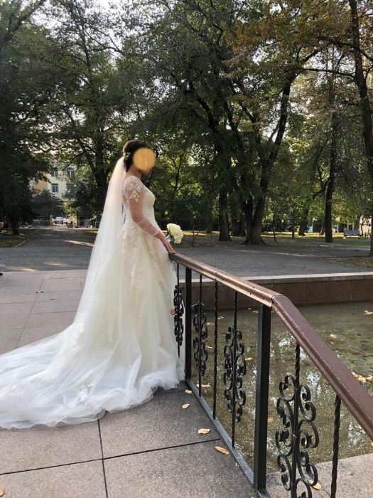 Продам оригинальное свадебное платье