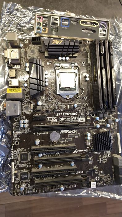 Продавам intel 3770k + asrock z77+ 32 gb+ 1060