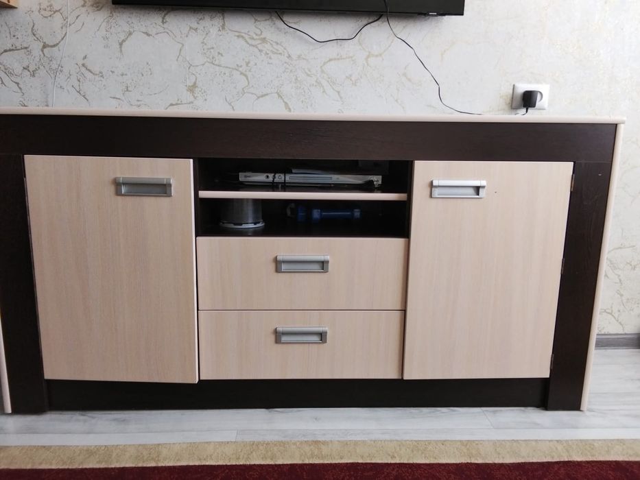 Продам не дорого комод под телевизор