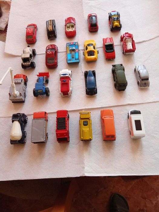 Колички метални и пластмасови