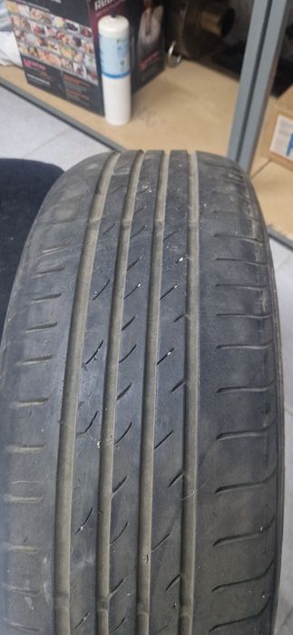 Продам комплект летней резины BMW