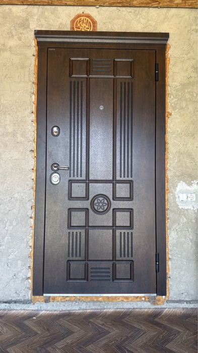 Продам входной дверь качество супер