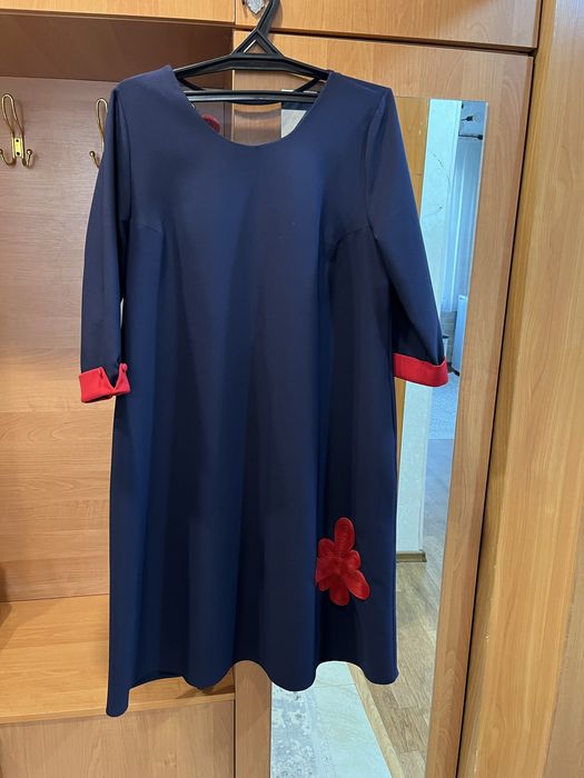 Продам женское платье