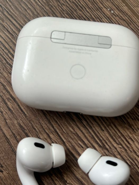 Airpods pro 2                   ,