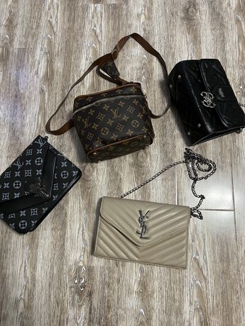 Geanta mica, neagra, Louis Vuitton Oradea •