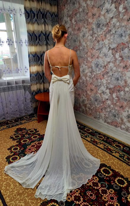 Продам вечернее и свадебное платье