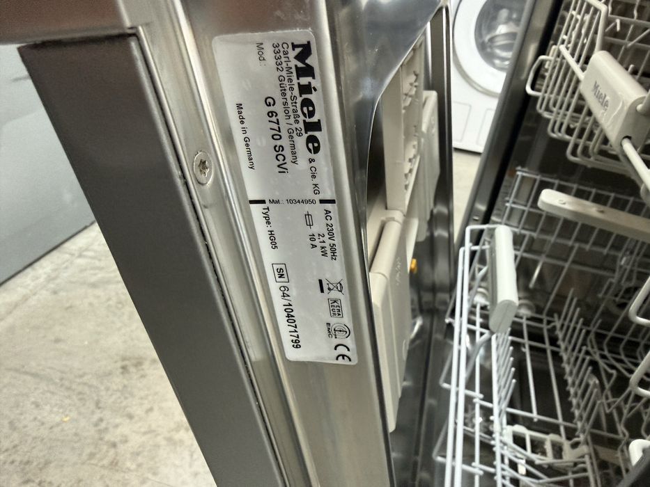 Съдомиялна за вграждане MIELE 60см Автоматично отвяряне