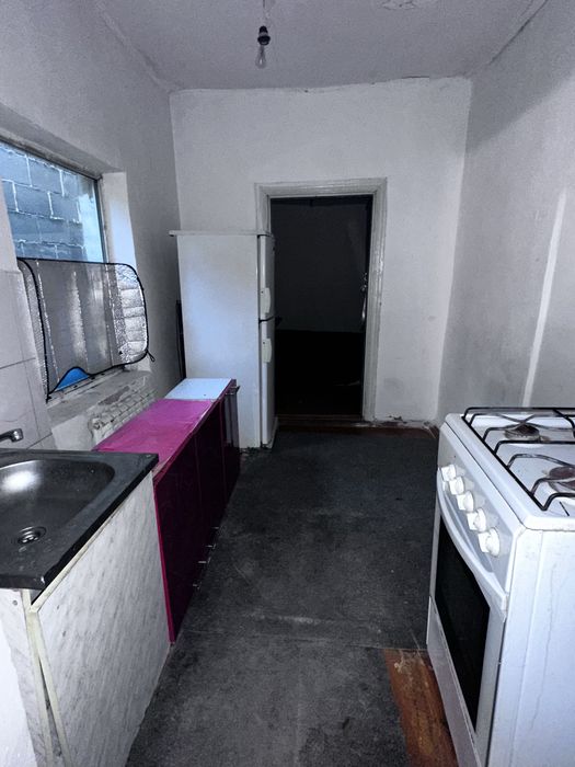 Сдается однокомнатная частная квартира в центре города(рядом метро)