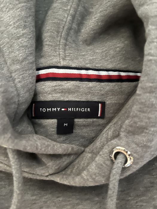 Горнище на Tommy Hilfiger размер М