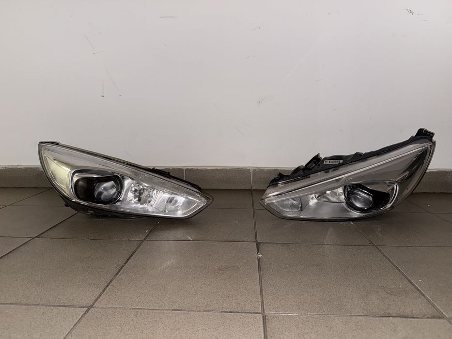 Far Faruri xenon adaptiv Ford Focus 3 far xenon bmw e91