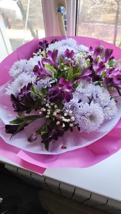 Цветы в букете свежие