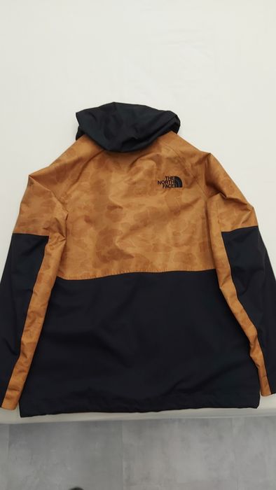 Зимно яке тютюнево черен цвят THE NORTH FACE