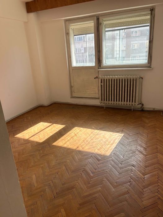 Vand Apartament Transilvaniei!