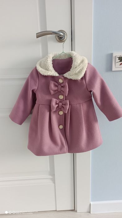 Продам пальто для девочки