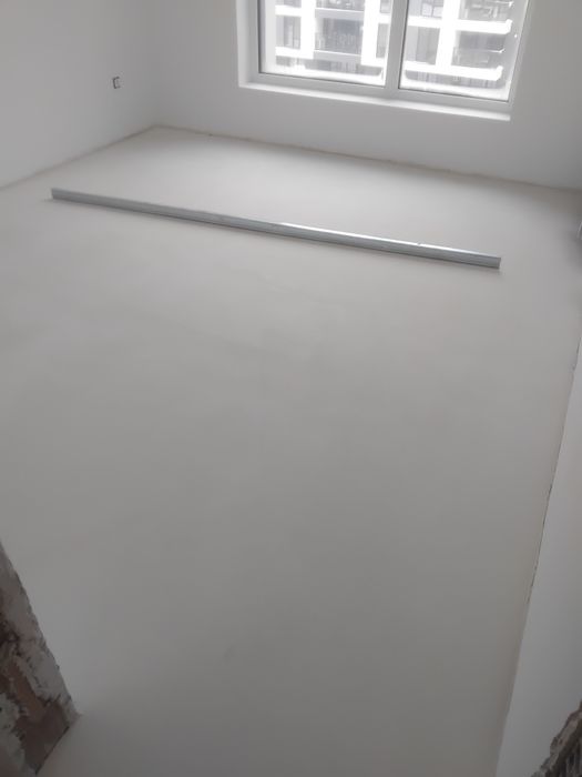 Самонивелираща (саморазливна) замазка