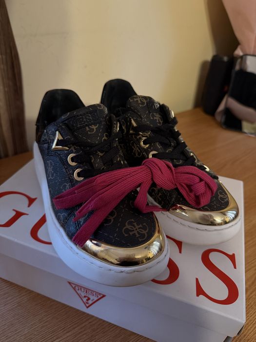 Adidași de damă Guess