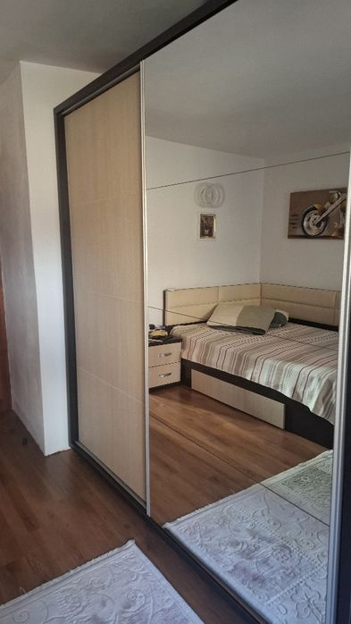 Vând mobila de dormitor