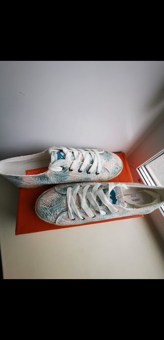 Кеды
Rocket Dog. 41 размер