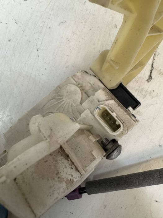Broasca usa portiera stânga dreapta fata spate Mercedes E-Class w212