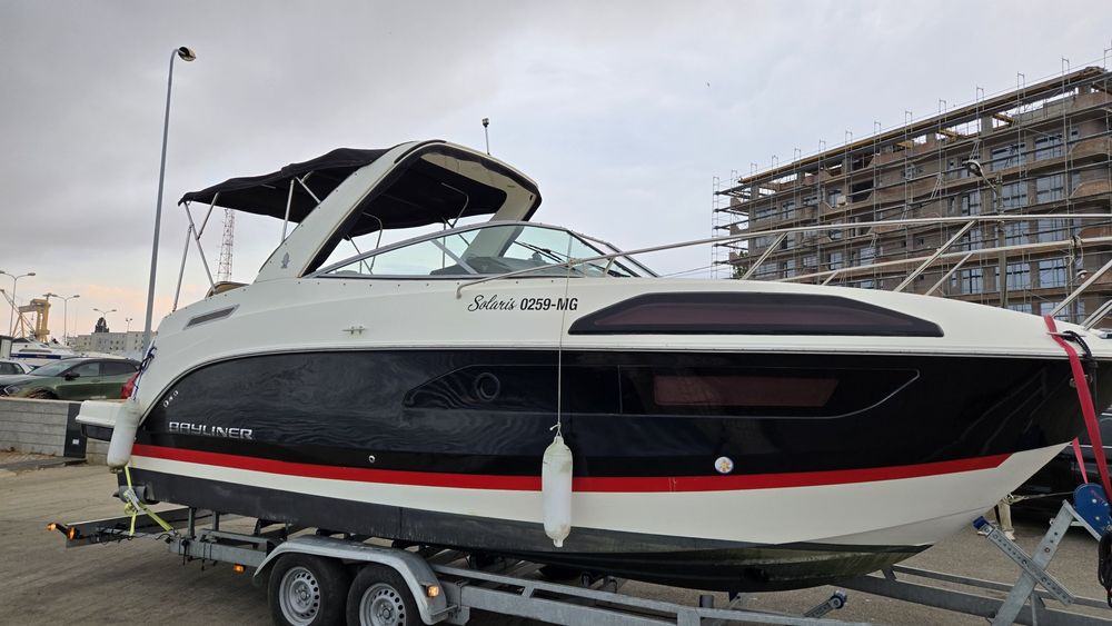 Bayliner Cierra 8