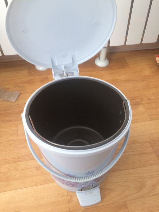 Ведро для мусора