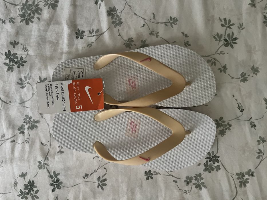 бели джапанки Nike