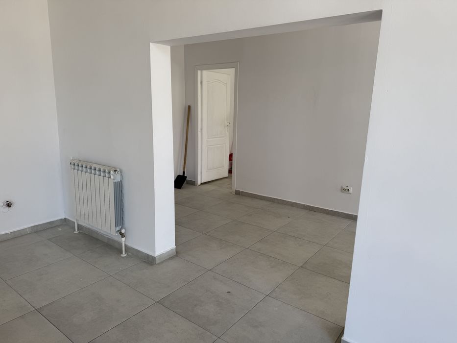 Chirie Spatiu Comercial zona MB