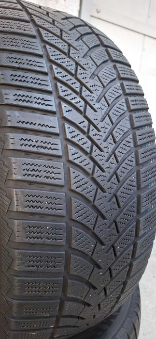 2бр. 235/55/17 Semperit 5mm грайфер, дот 17г. Предлагаме монтаж