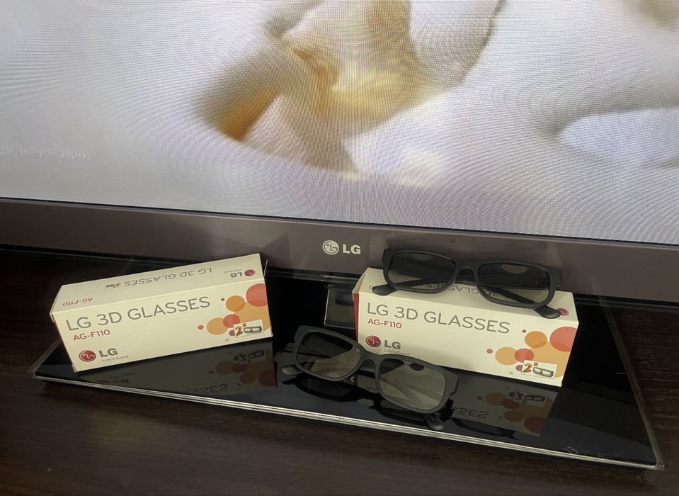 Телевизор 3d LG, очки 4 шт