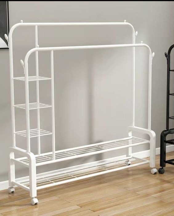 Вешалка необычная